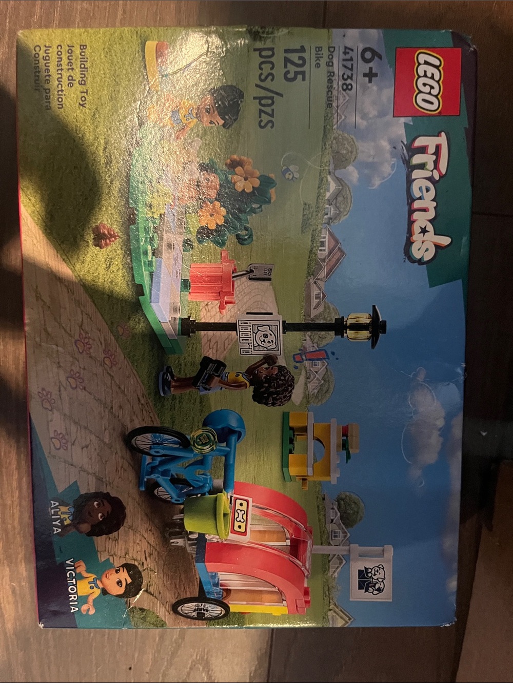 LEGO Friends Outdoor Playset - Blue, Red, Yellow